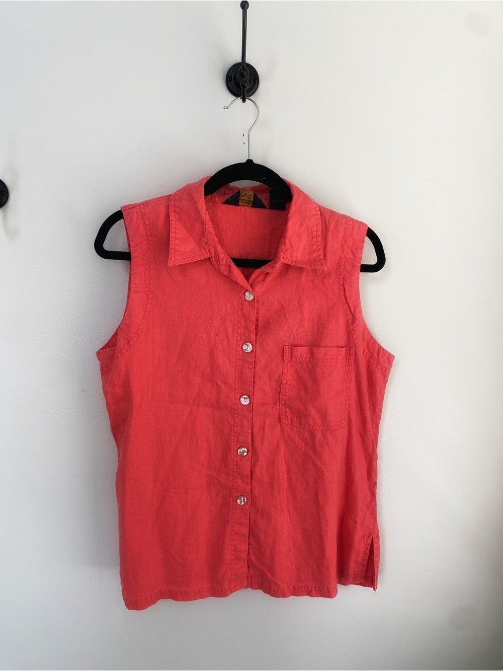 Eddie Bauer Coastal Coral 100% Linen Sleeveless Button-Up Top